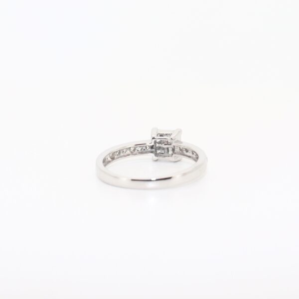 SOLITARIO ORO BLANCO CON DIAMANTES - Imagen 5