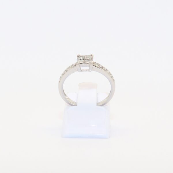 SOLITARIO ORO BLANCO CON DIAMANTES