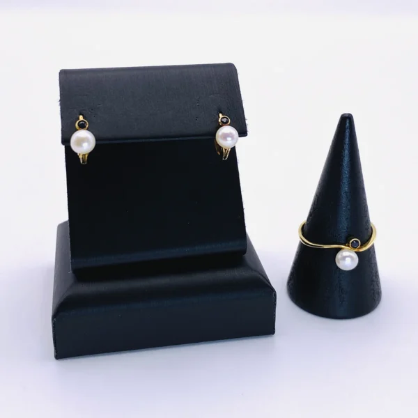 CONJUNTO ANILLO Y PENDIENTES CON PERLA
